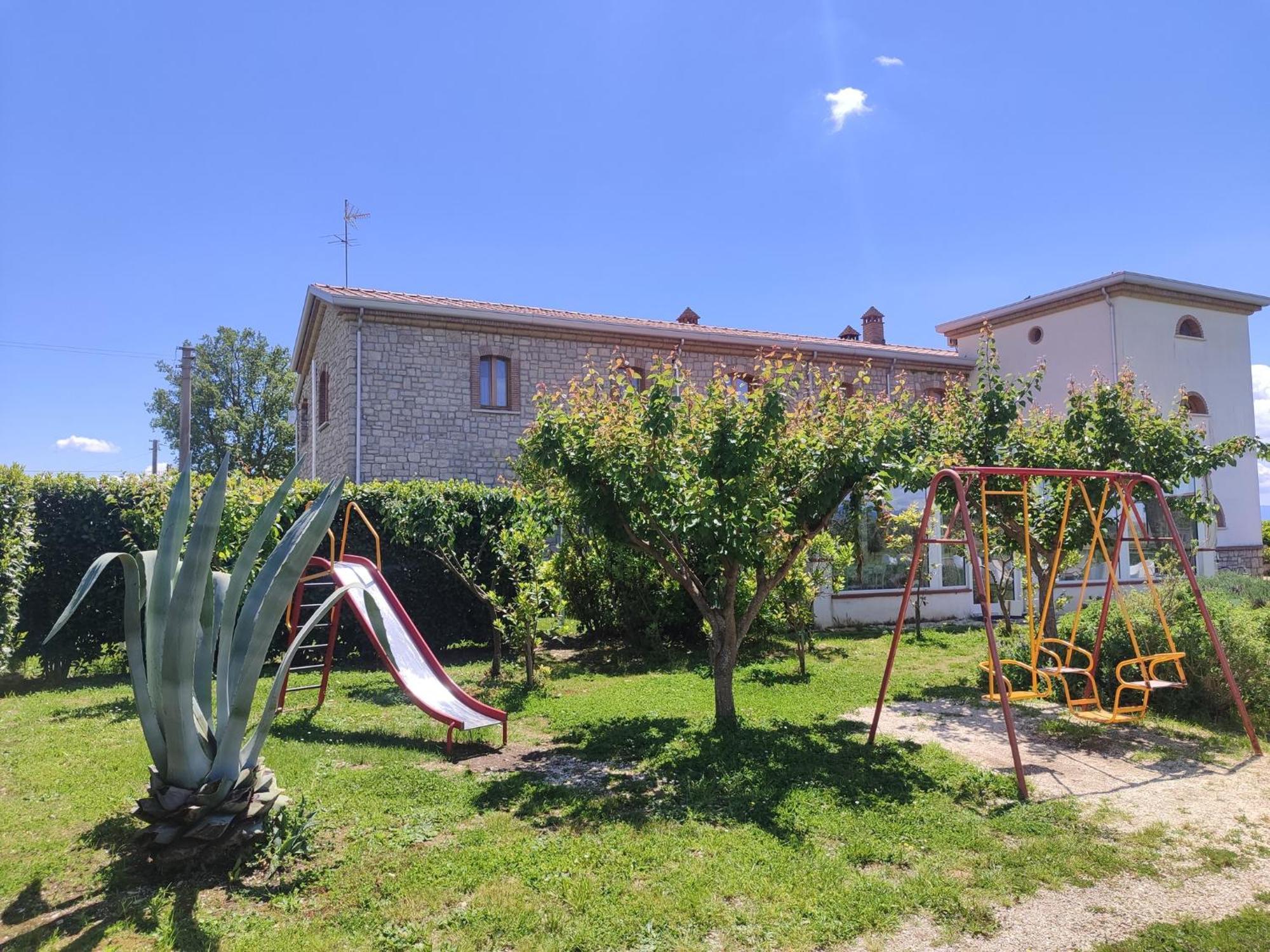 Masseria Fontana Dei Fieri Pietrelcina Eksteriør billede