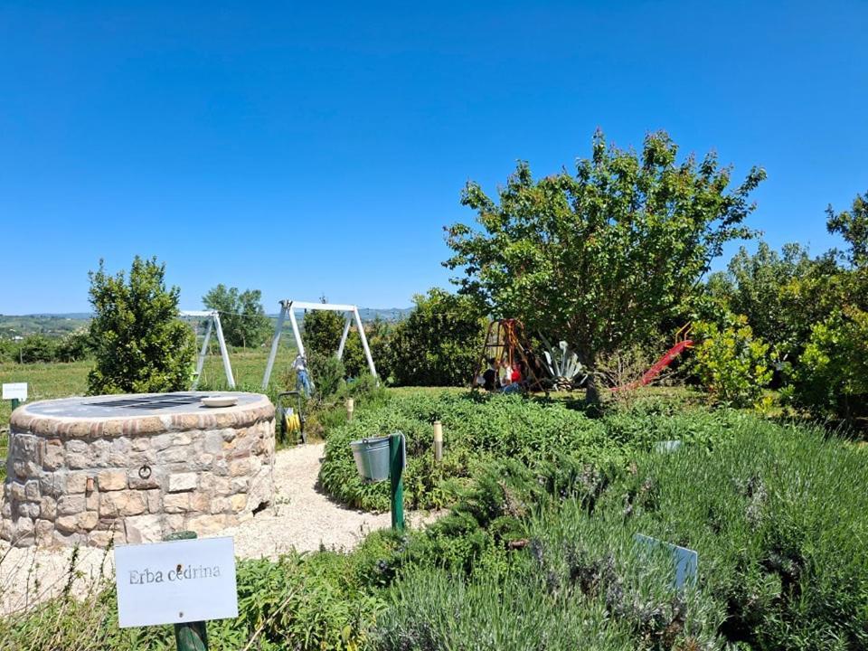 Masseria Fontana Dei Fieri Pietrelcina Eksteriør billede